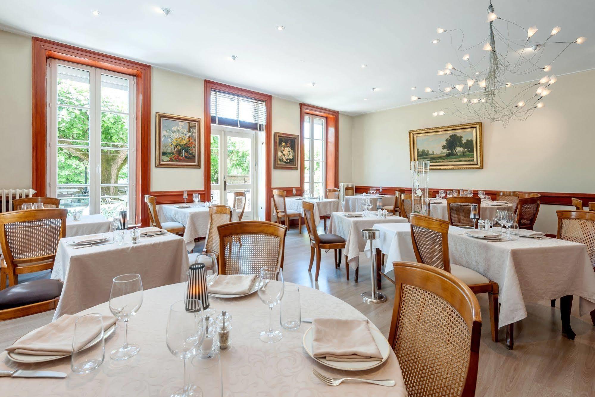 Hotel Restaurant Emile Job 蒙梅勒 外观 照片